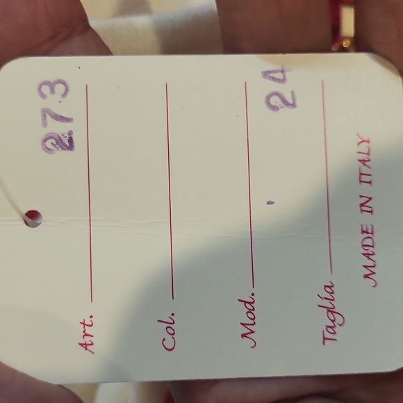 Girls dress red very cute NWT wintery 24 M  gold belt and zippered back with lin - Picture 7 of 8